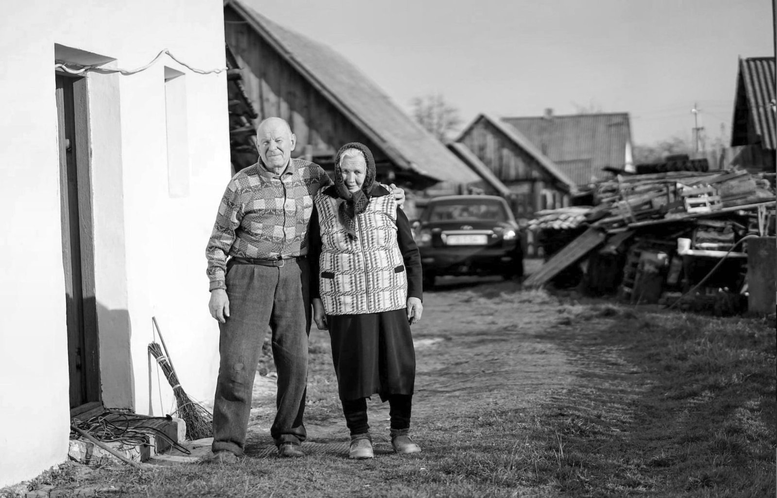 Age Lively - Grandad & Grandmother